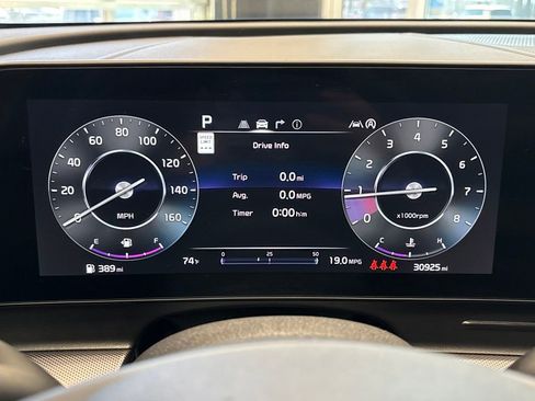 Used 2023 Kia Sportage SX image 18