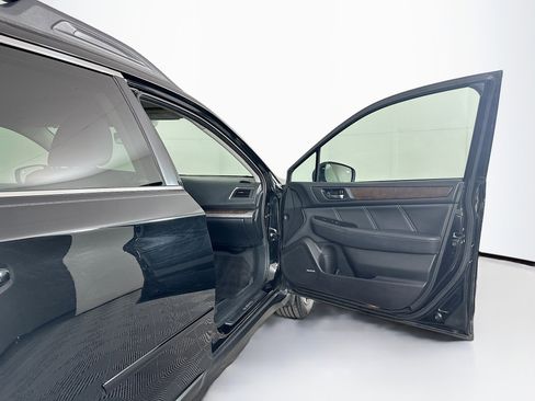 Used 2018 Subaru Outback 2.5i Limited image 34