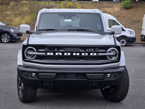 New 2026 Ford Bronco Outer Banks AWD/4WD image 3