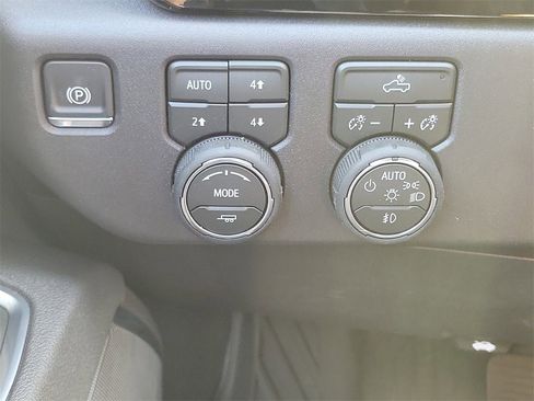 New 2026 Chevrolet Silverado 1500 RST w/ Z71 Off-Road Package image 15