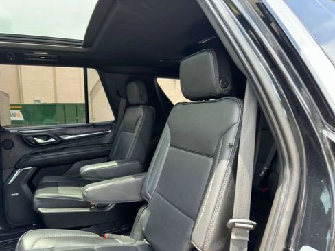 Used 2021 GMC Yukon Denali w/ Denali Ultimate Package AWD/4WD image 9