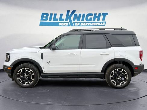 Used 2022 Ford Bronco Sport Outer Banks w/ Tech Package AWD/4WD image 2
