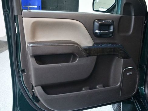 Used 2015 GMC Sierra 2500 Denali w/ Duramax Plus Package image 29