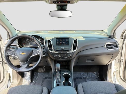 Used 2022 Chevrolet Equinox LT AWD/4WD image 3
