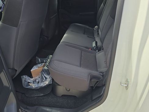 New 2026 Nissan Frontier SV image 18