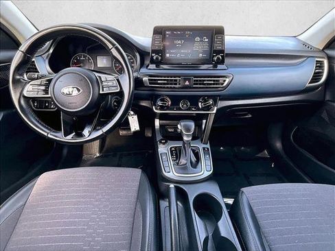 Used 2021 Kia Seltos S image 16