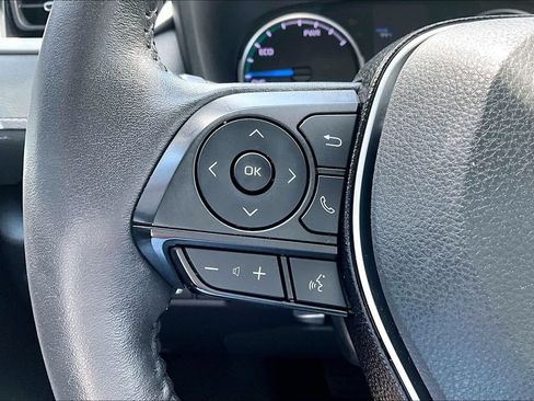 Certified 2021 Toyota RAV4 XLE Premium AWD/4WD image 12