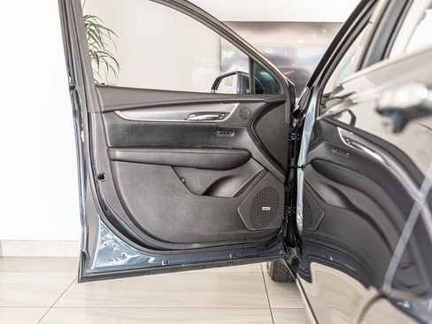 Used 2019 Cadillac XT5 Luxury image 32