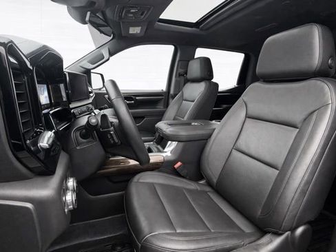 Used 2025 Chevrolet Silverado 1500 RST w/ Convenience Package II image 10