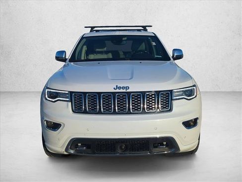 Used 2020 Jeep Grand Cherokee Overland AWD/4WD image 2