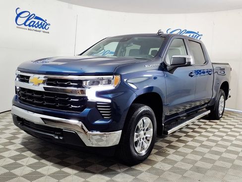Used 2023 Chevrolet Silverado 1500 LT AWD/4WD image 6