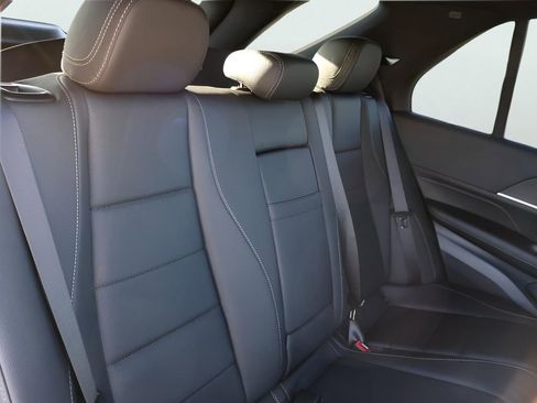 New 2026 Mercedes-Benz GLE 450 4MATIC image 14