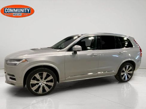 Used 2023 Volvo XC90 B6 Ultimate image 2