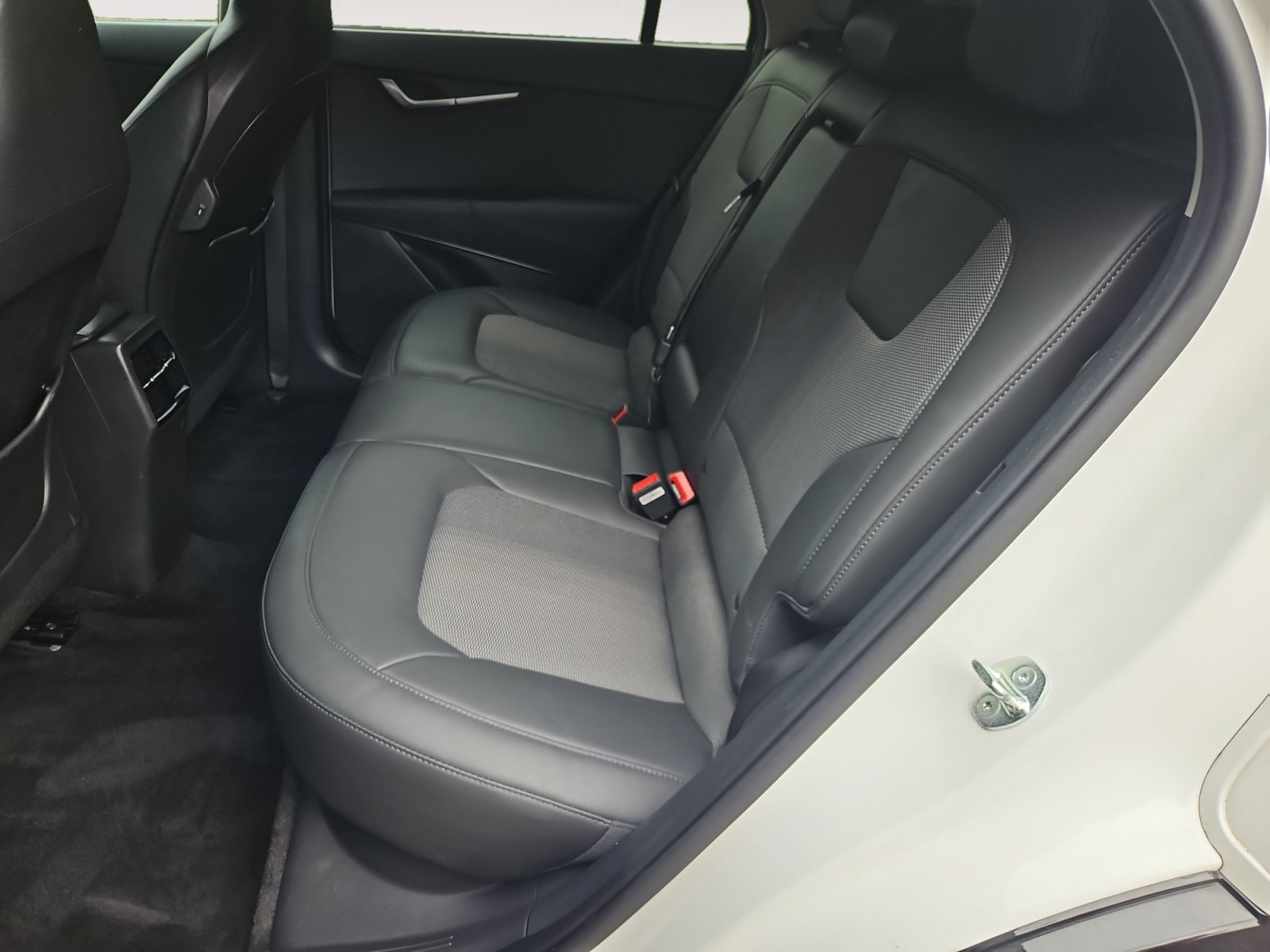 Used 2023 Kia Niro Wind w/ Wind Preserve Package FWD image 13
