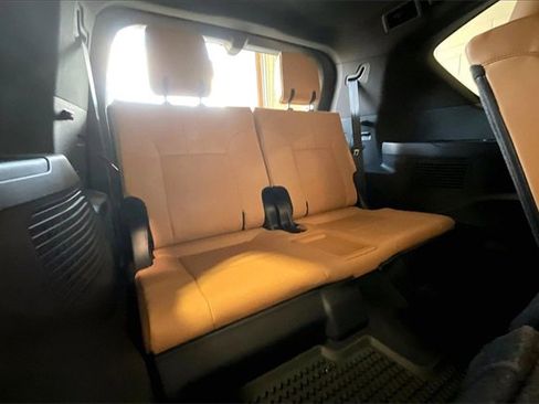 Certified 2025 Lexus LX 700h Luxury image 26