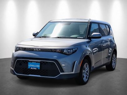Used 2023 Kia Soul LX