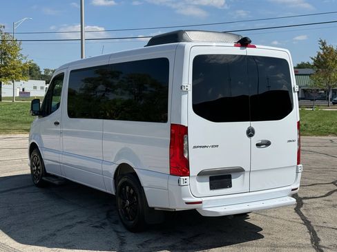 Used 2023 Mercedes-Benz Sprinter 2500 w/ Acoustic Package image 5