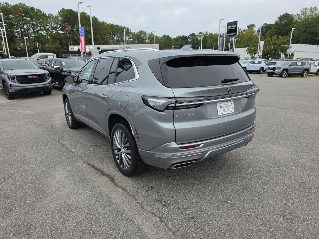 Used 2025 Buick Enclave Avenir w/ Super Cruise Package FWD image 5