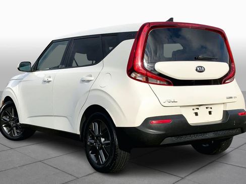 Used 2021 Kia Soul EX image 11