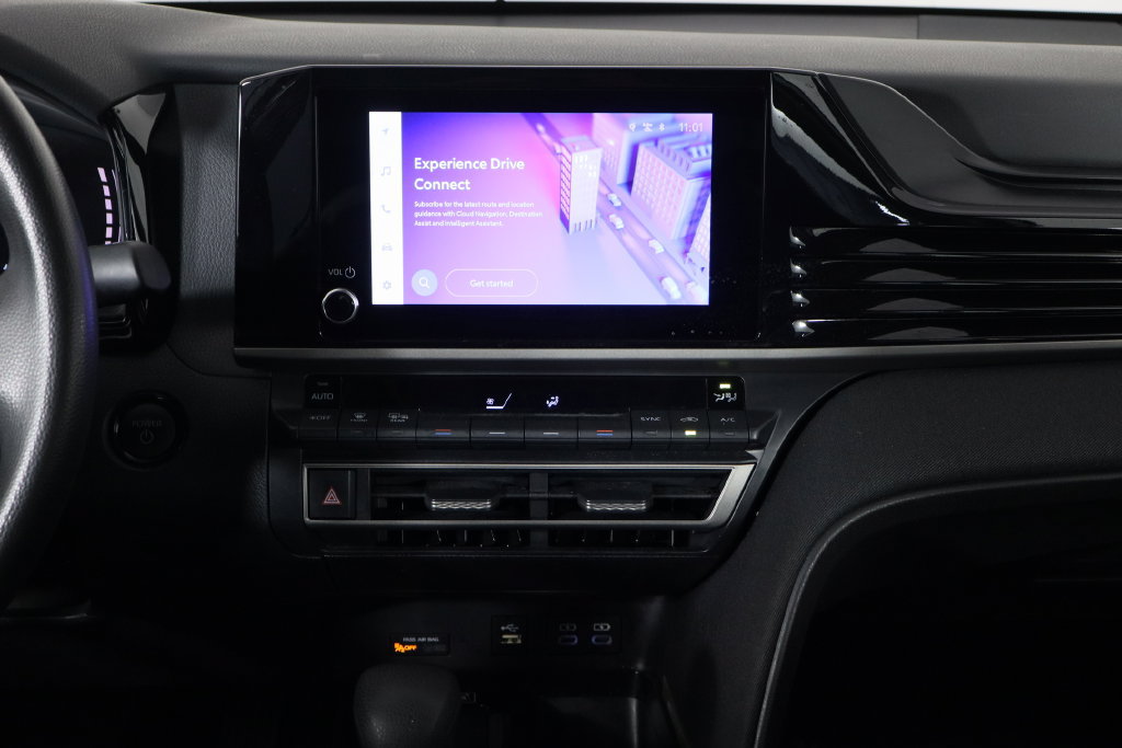 Used 2025 Toyota Camry LE FWD image 24