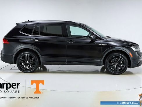 Used 2022 Volkswagen Tiguan SE R-Line image 10