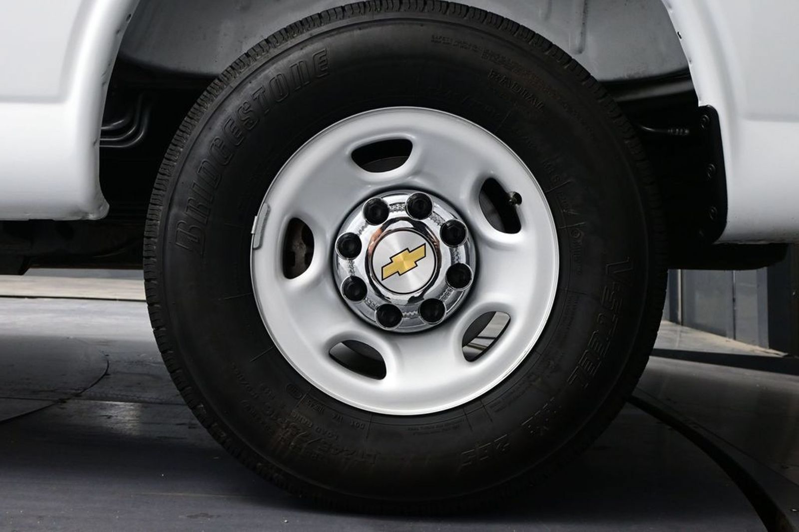 Used 2025 Chevrolet Express 3500 LT w/ LT Preferred Equipment Group RWD image 28