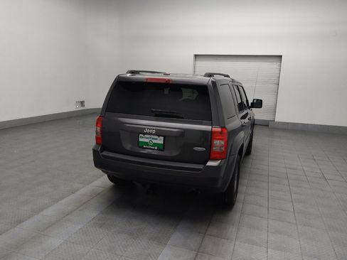 Used 2016 Jeep Patriot Latitude image 7