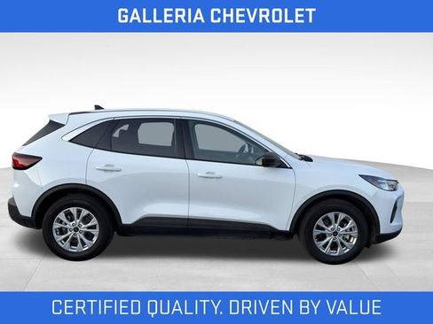 Used 2024 Ford Escape Active FWD image 2