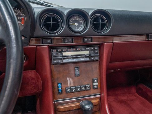 Used 1989 Mercedes-Benz 560 SL image 13