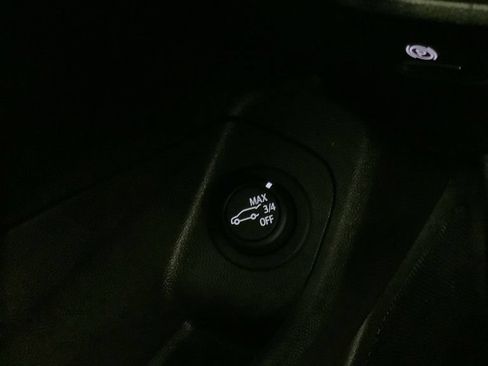 Used 2024 GMC Terrain SLE w/ Driver Convenience Package AWD/4WD image 12