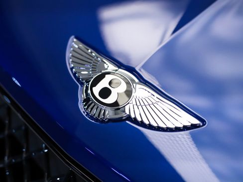 New 2025 Bentley Bentayga image 56