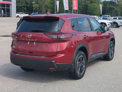 Used 2026 Nissan Rogue SV FWD image 3