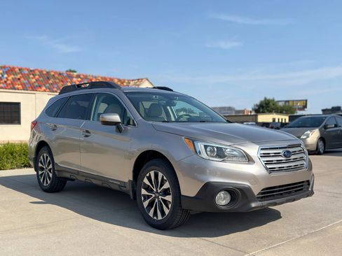 Used 2017 Subaru Outback 2.5i Limited AWD/4WD image 1