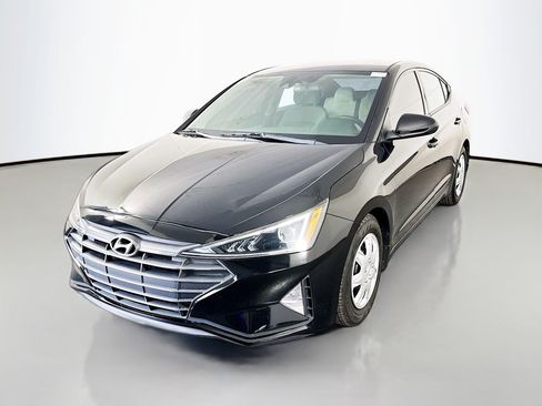 Used 2020 Hyundai Elantra SE image 4