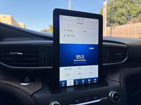 Certified 2020 Ford Explorer Platinum w/ Premium Technology Package AWD/4WD image 28