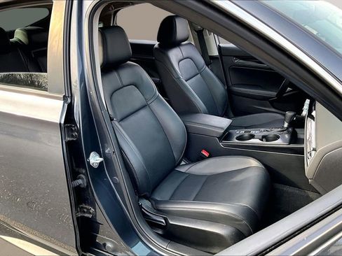 Used 2024 Honda Civic EX-L image 20