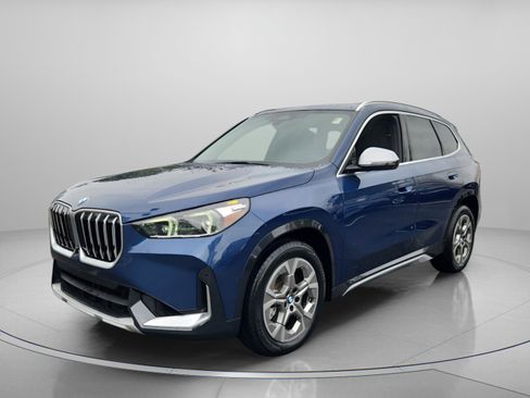Used 2023 BMW X1 xDrive28i w/ Premium Package image 2