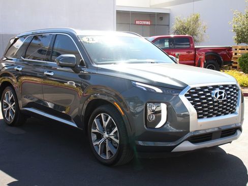 Used 2022 Hyundai Palisade Limited FWD image 11