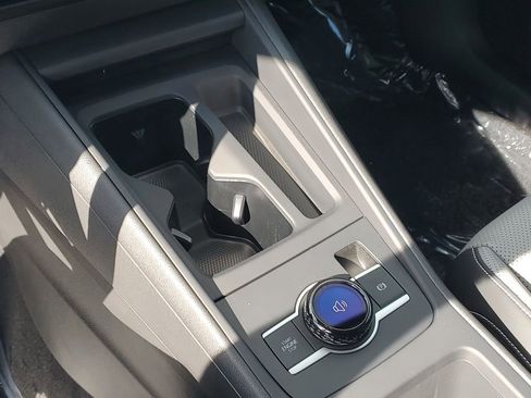 New 2026 Volkswagen Tiguan SE image 46