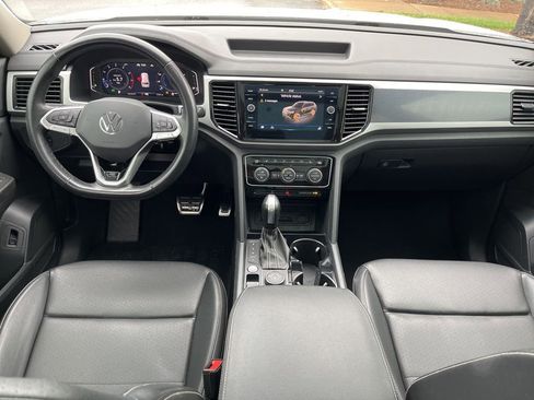 Used 2023 Volkswagen Atlas SEL R-Line image 25