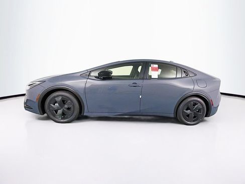New 2026 Toyota Prius Plug-In Hybrid FWD image 5