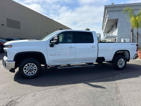 Used 2025 Chevrolet Silverado 2500 LT w/ Convenience Package AWD/4WD image 5