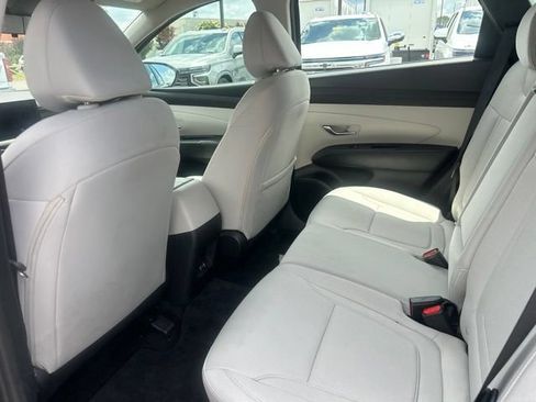 Used 2025 Hyundai Tucson SE FWD image 26