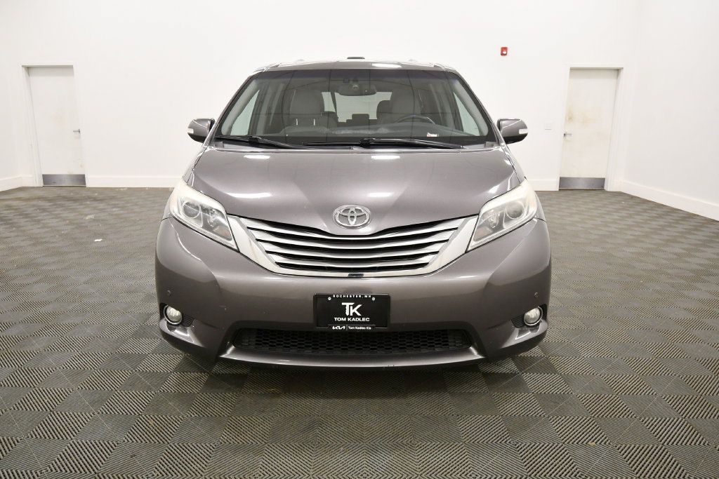 Used 2017 Toyota Sienna Limited Premium w/ Cargo Management Package AWD/4WD image 10
