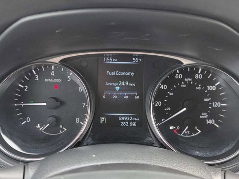 Used 2014 Nissan Rogue S w/ S Family Package image 29