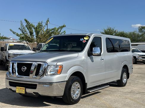 Used 2019 Nissan NV 3500 SV w/ Navigation Package image 5