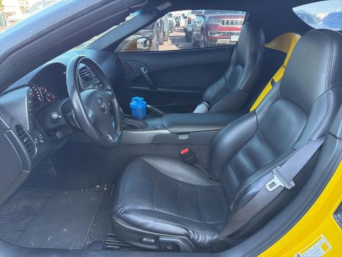 Used 2007 Chevrolet Corvette Convertible w/ Preferred Equipment Group RWD image 2