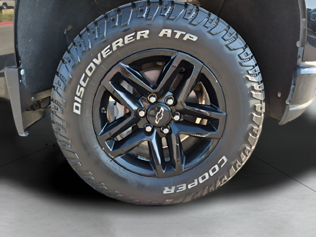 Used 2020 Chevrolet Silverado 1500 Custom Trail Boss w/ Custom Convenience Package AWD/4WD image 18