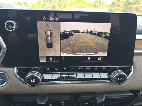 Used 2023 GMC Canyon Denali AWD/4WD image 15