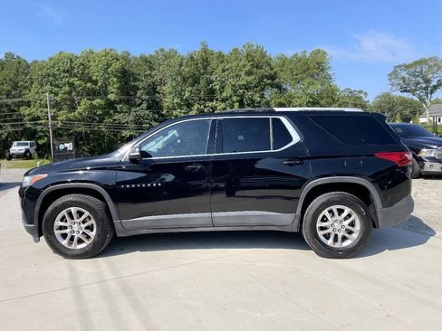 Used 2018 Chevrolet Traverse LT FWD image 4